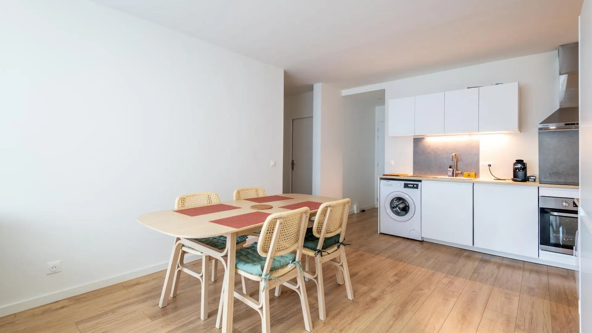 M50 Marquer Jolie Chambre Annemasse France
